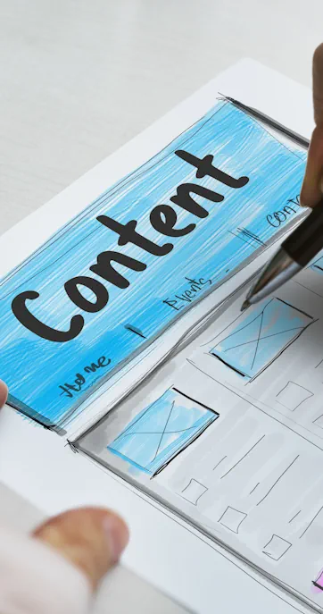 Team erstellt Inhalte für Website Texte SEO und Conversion